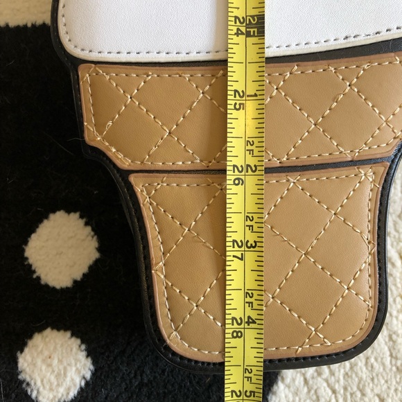 Ice Cream Purse - Picture 7 of 8